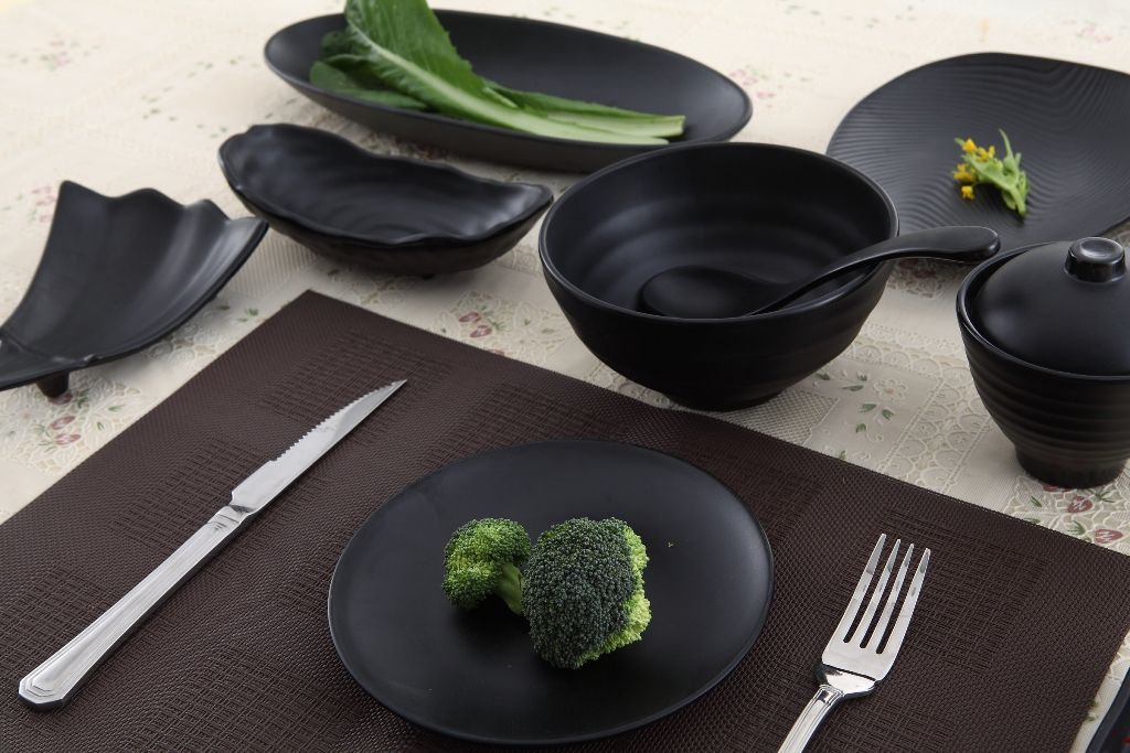 restaurants sushi dinnerware
