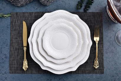 Plate - Alice